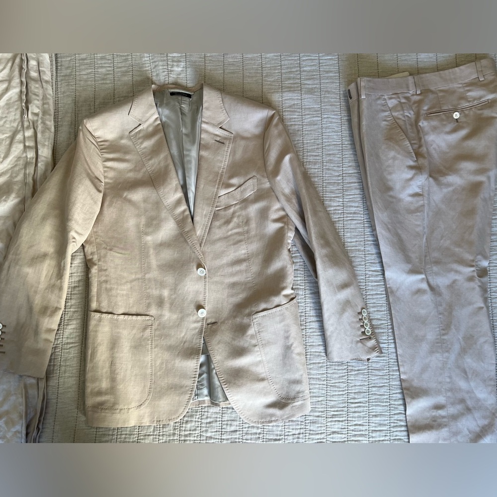 Tom Ford O’Connor Linen & Silk Suit